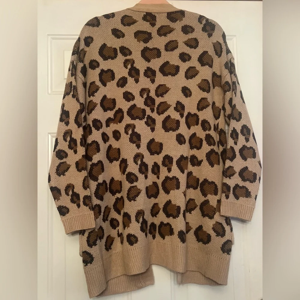 🐆 Pink Lily Leopard Print Open Front Cardigan | Cozy Boutique Style - Picture 4 of 5